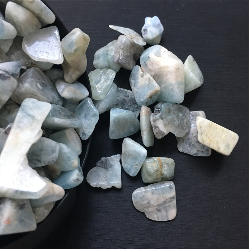 现货天然海蓝宝水晶碎石 消磁石风水供佛鱼缸盆景装饰造景石