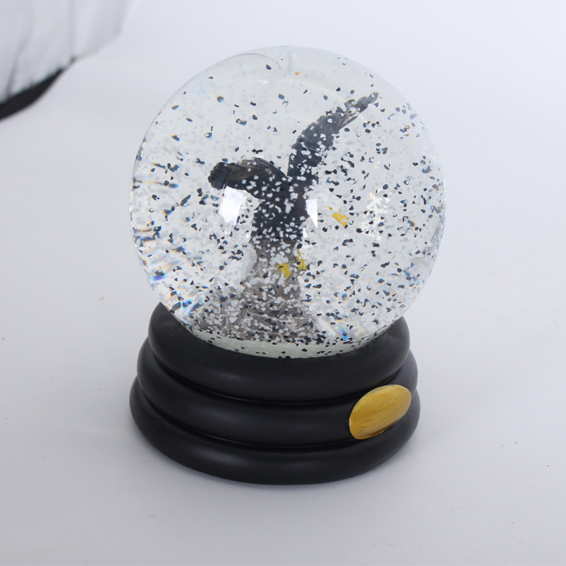 树脂工艺品 创意雄鹰水晶球定制批发 旅游纪念品生日礼物桌面摆件
