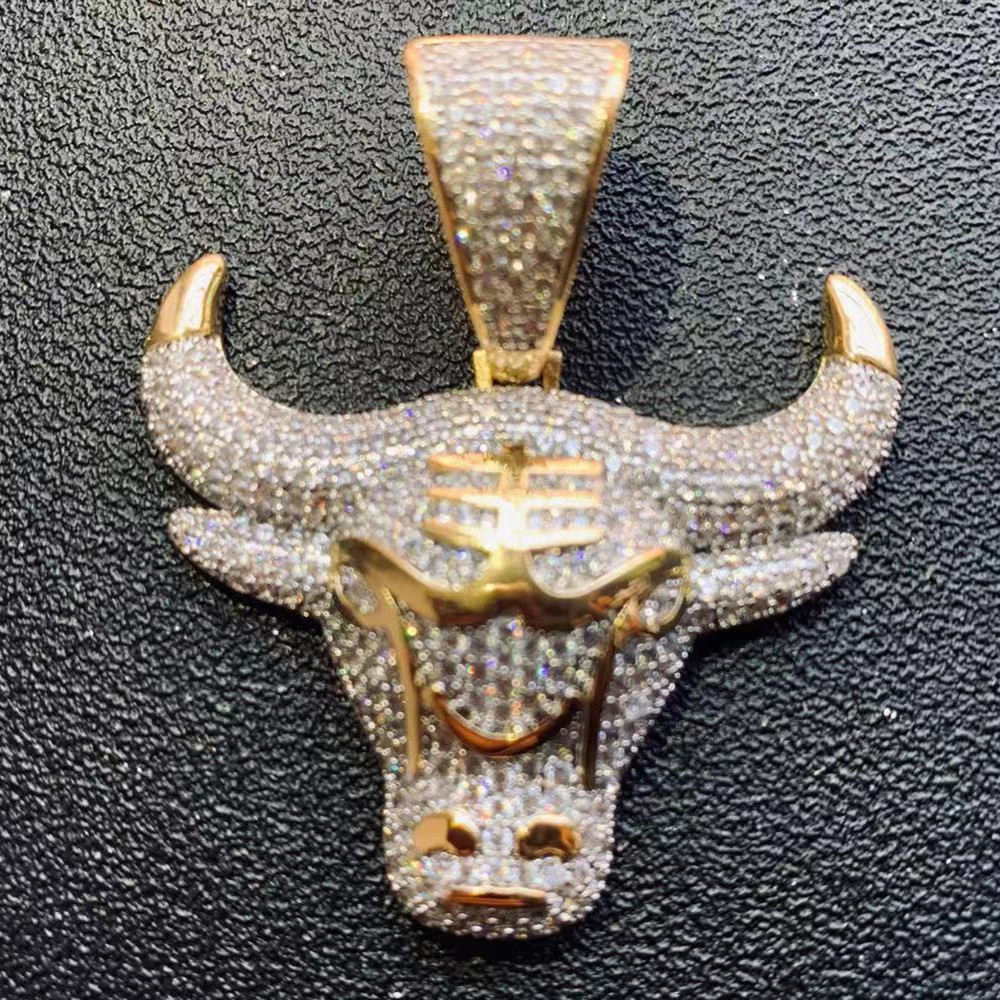 跨境货源嘻哈微镶锆石双色个性牛头嘻哈吊坠电镀男士项链