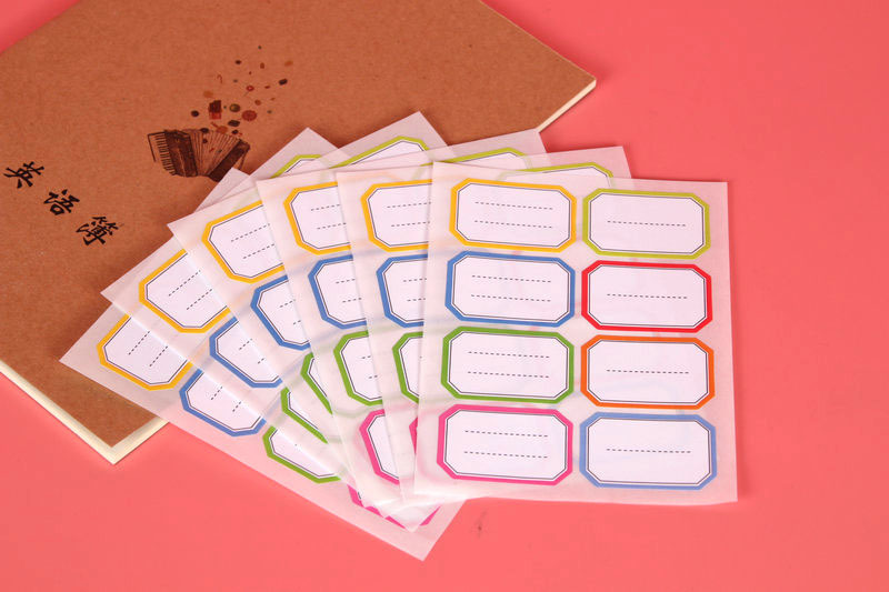 学生姓名贴儿童自粘胶手写名字贴纸可爱卡通标签贴幼儿园宝宝书本