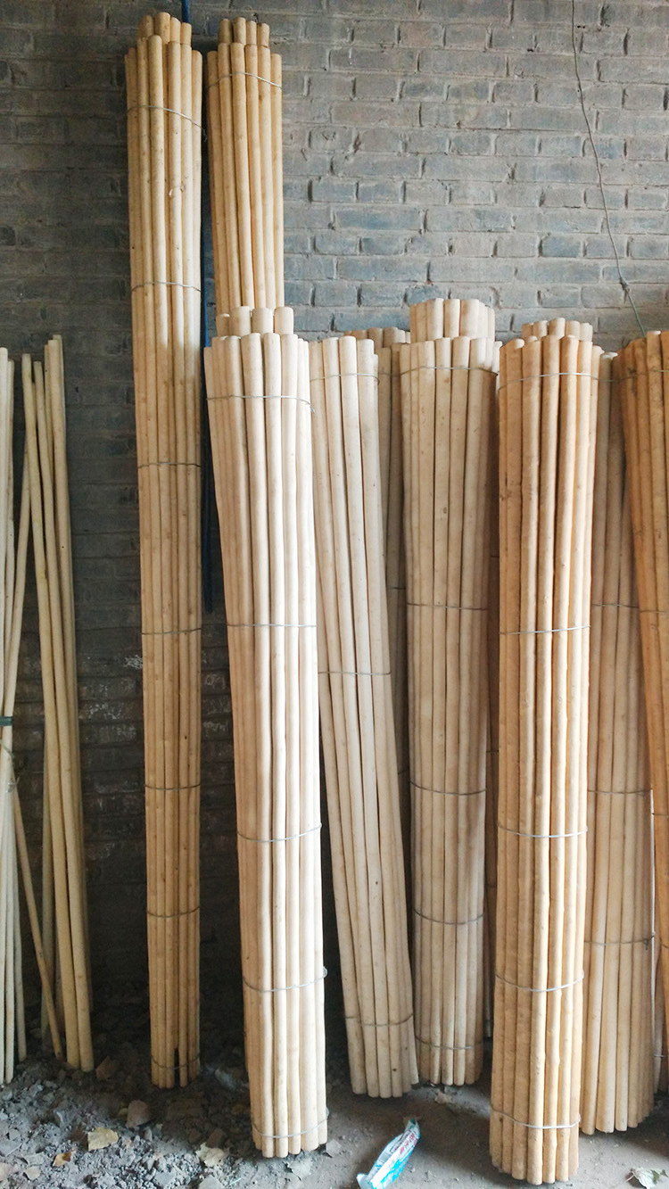 源头厂家 白蜡杆 武术棍 少林寺训练棍 武术学校用品