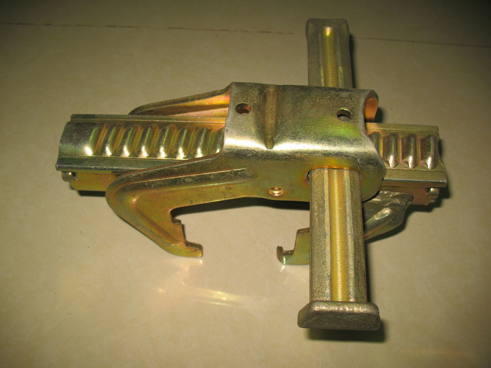 模板用冲压夹具量大可优惠