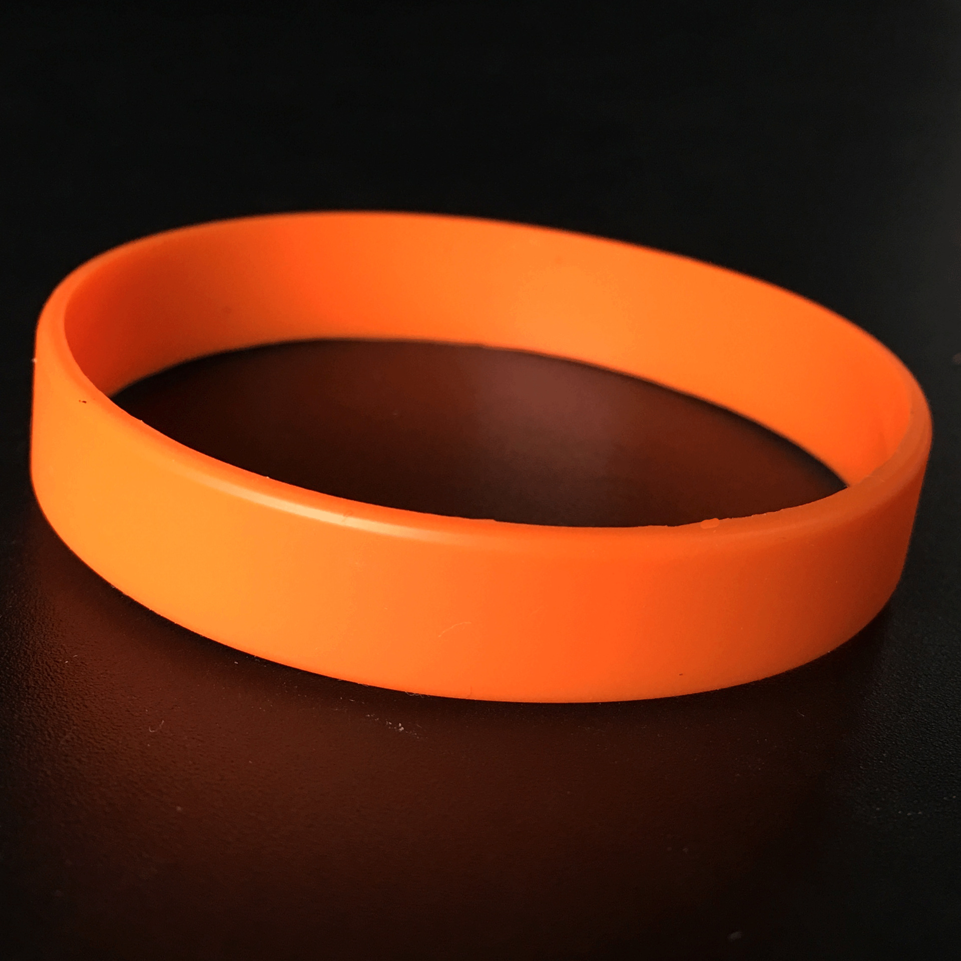 硅胶手环定做刻字橡胶腕带矽胶手环单色荧光手镯潮牌软胶手圈订制