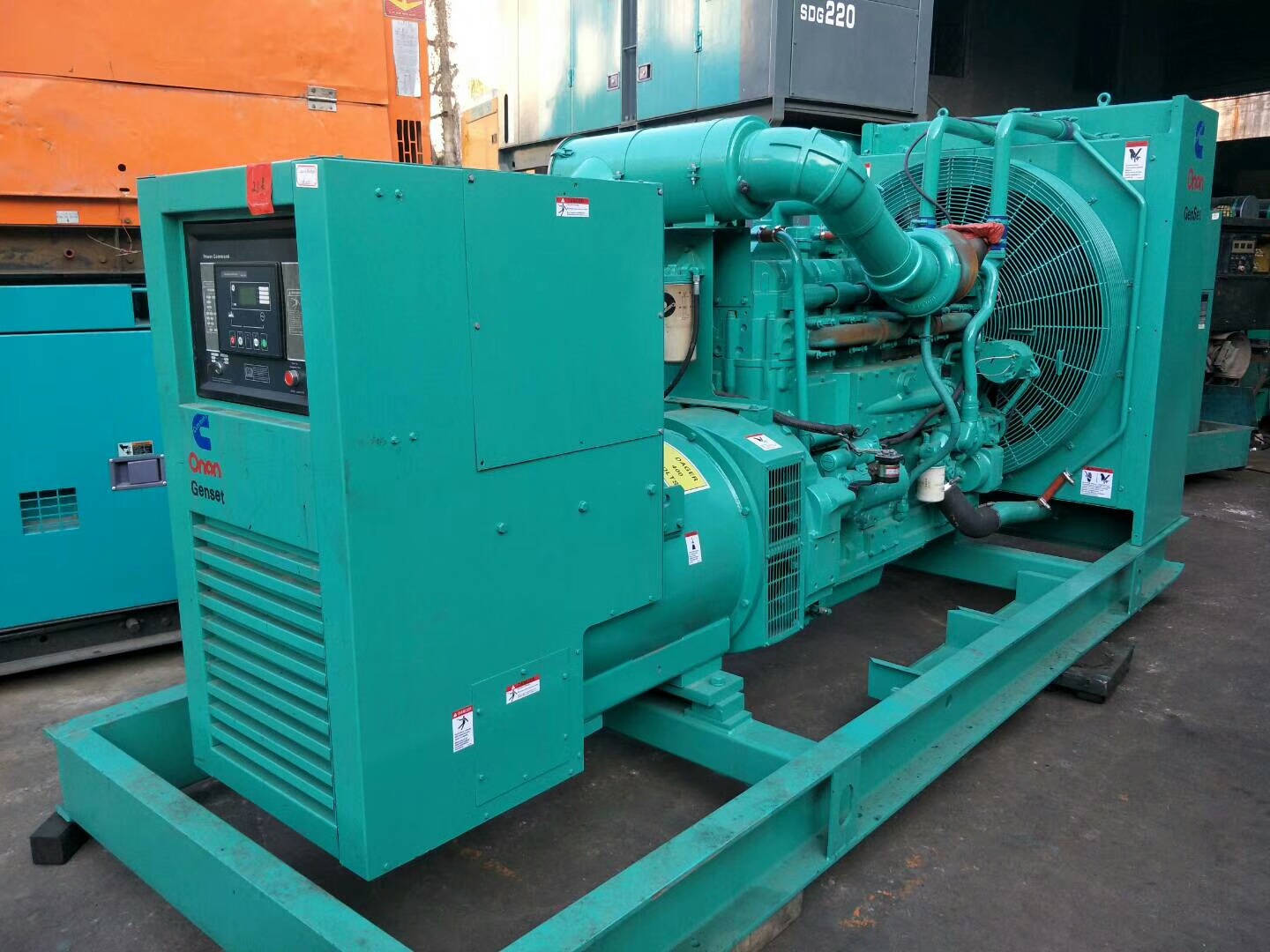 进口康明斯400kw二手发电机组 九成新电喷型400千瓦柴油发电机组