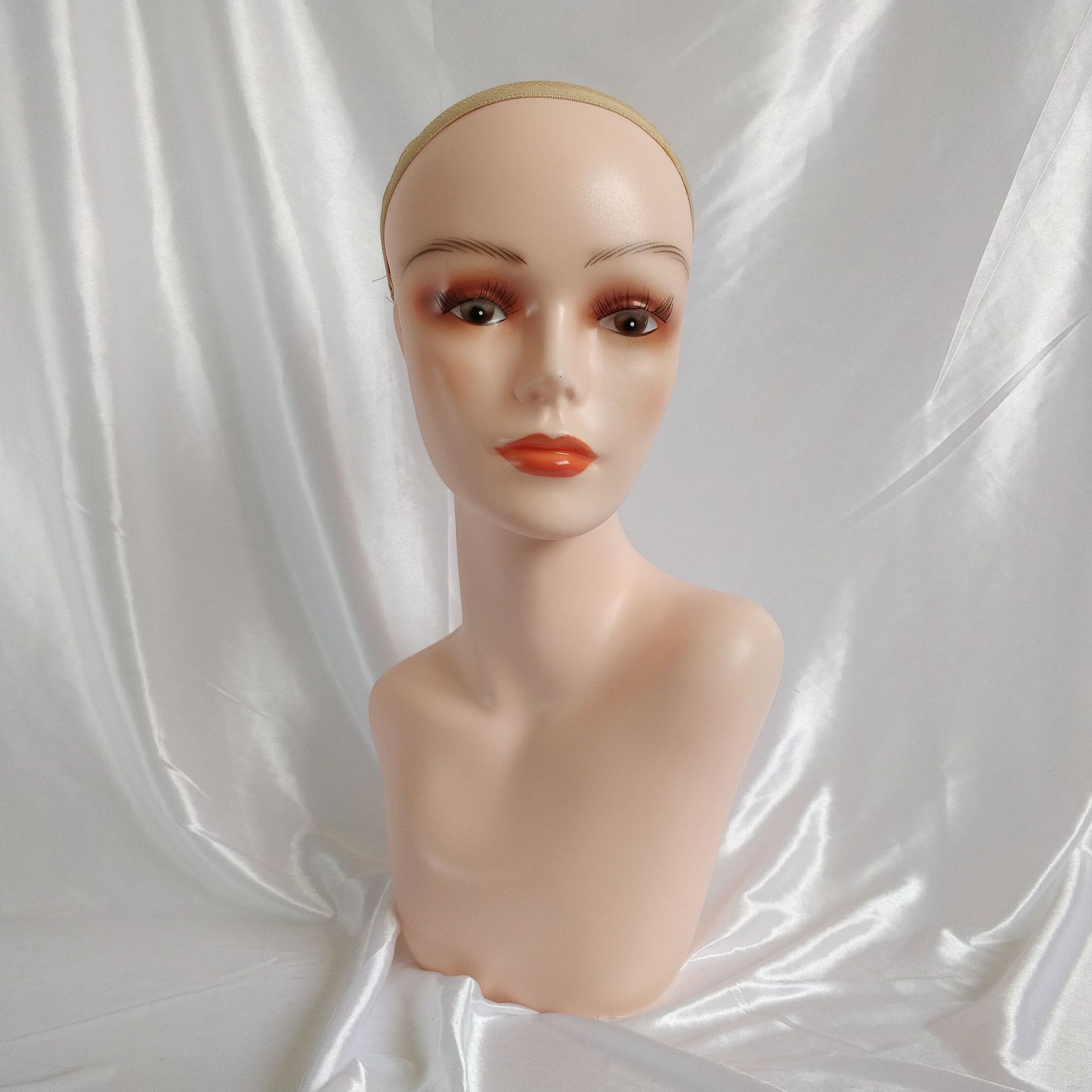 假发模特头光头仿真人女半身头模假人头模型帽子围巾展示放置假发