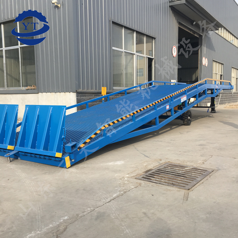 移动液压登车桥叉车装车桥液压升降斜坡集装箱上货移动登车平台