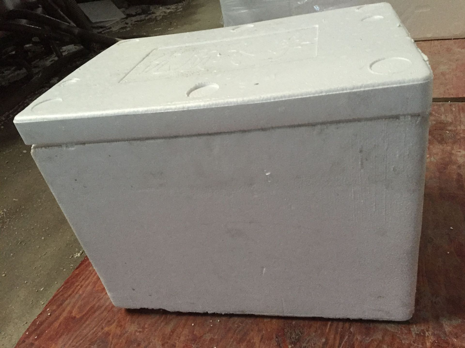 桂林泡沫厂泡沫箱定做海鲜泡沫箱邮政水果蔬菜保温加厚厂家直销