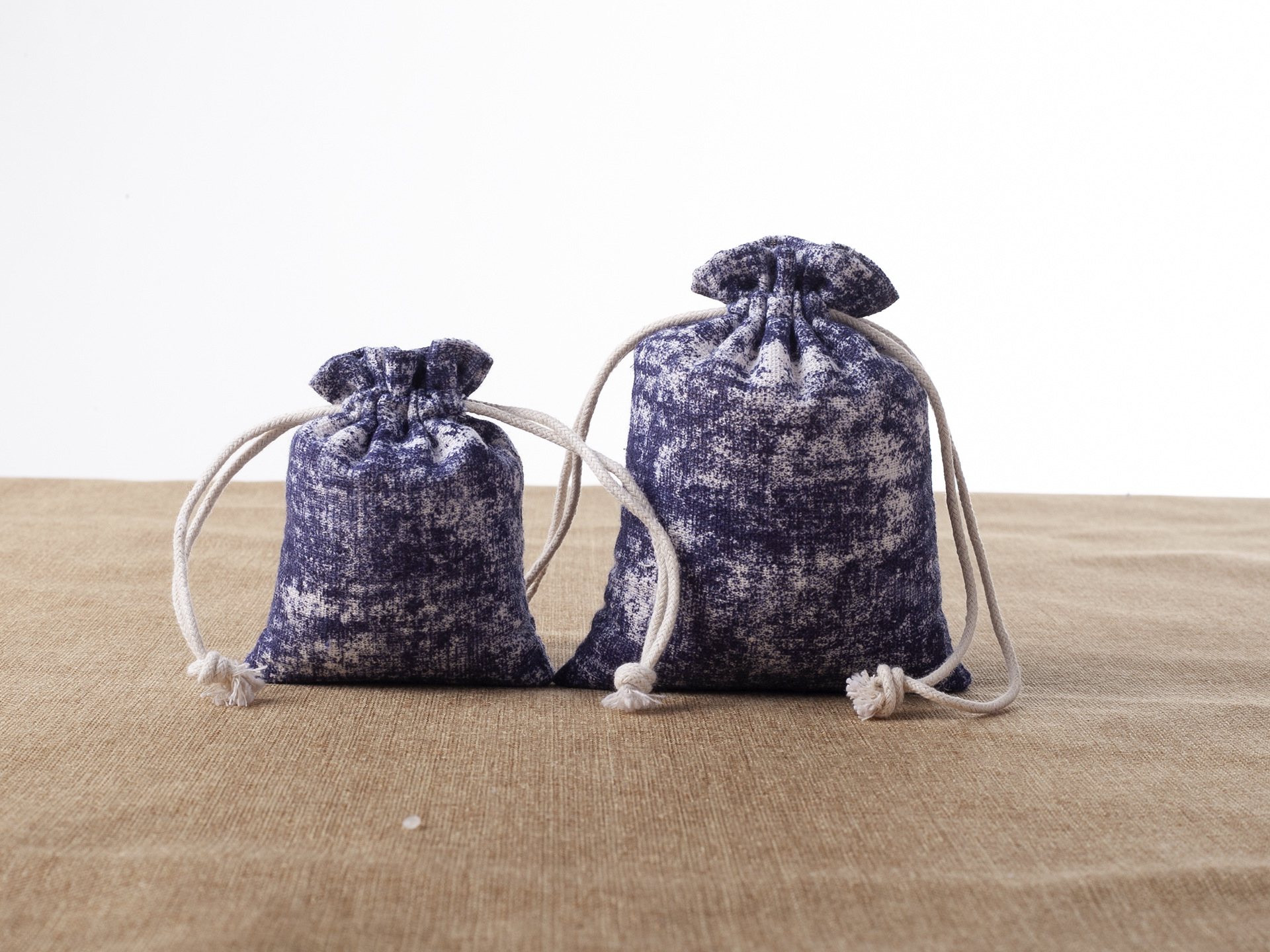 新款驱蚊袋 空香囊布批发布袋子拉绳束口袋 香料草药礼品