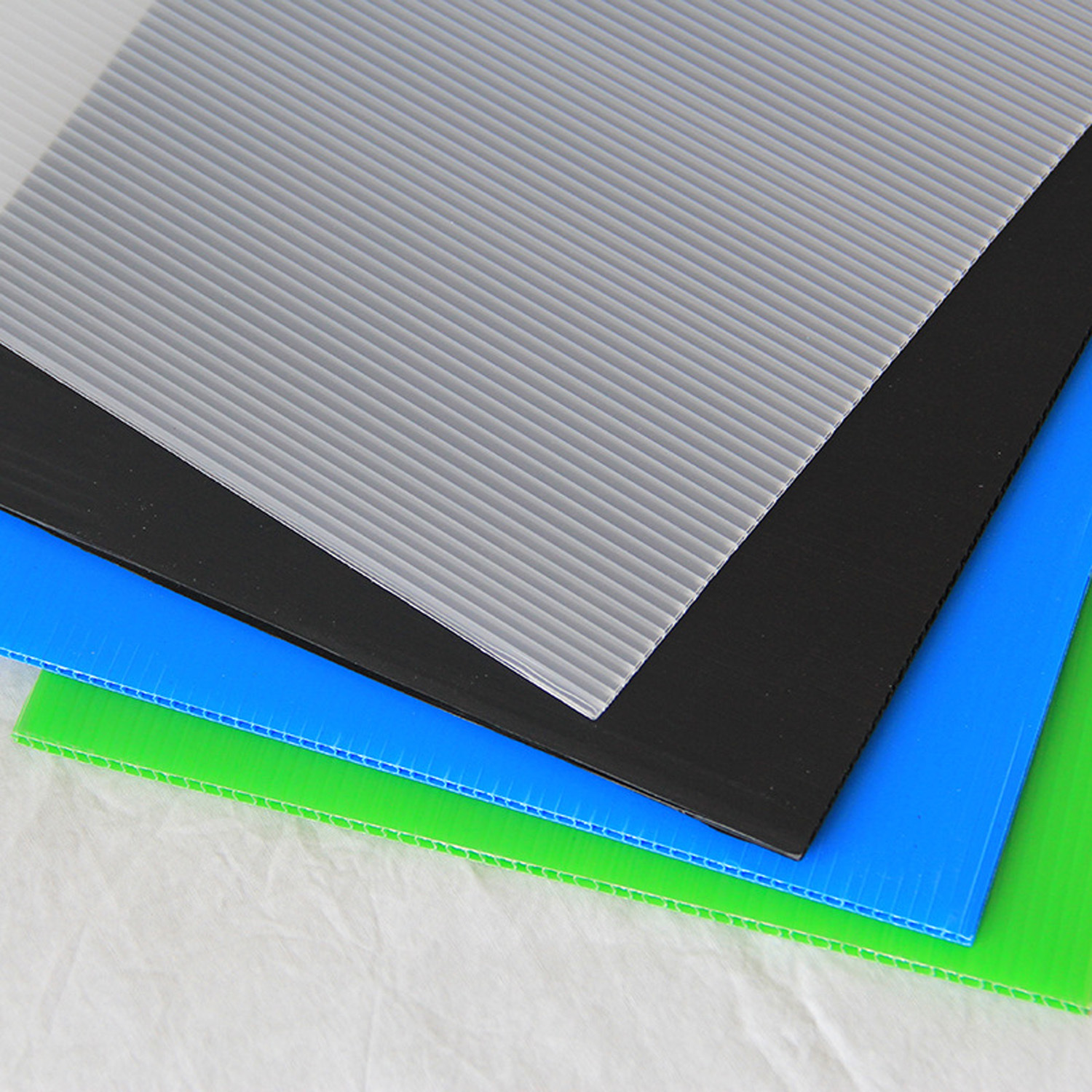 厂家定制黑色esd万通板 导电中空板 塑料瓦楞板 电子厂周转箱用板