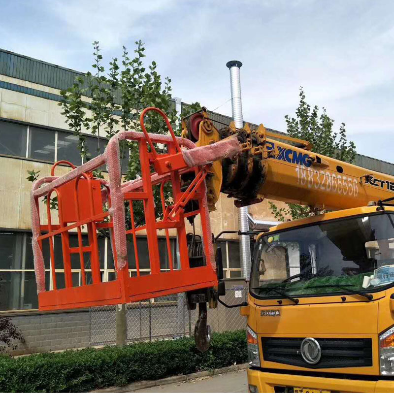 外墙清洗吊车吊篮 供应吊车吊篮现货 标准吊车吊篮图片