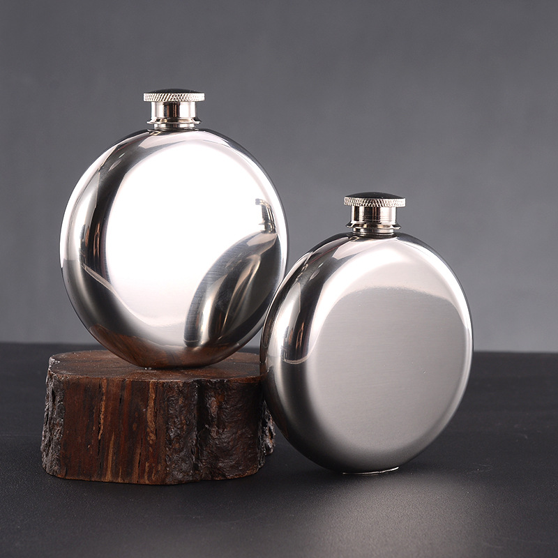 随身酒壶不锈钢圆形 厂家批发亮光5oz外贸爆款户外便携金属白酒瓶