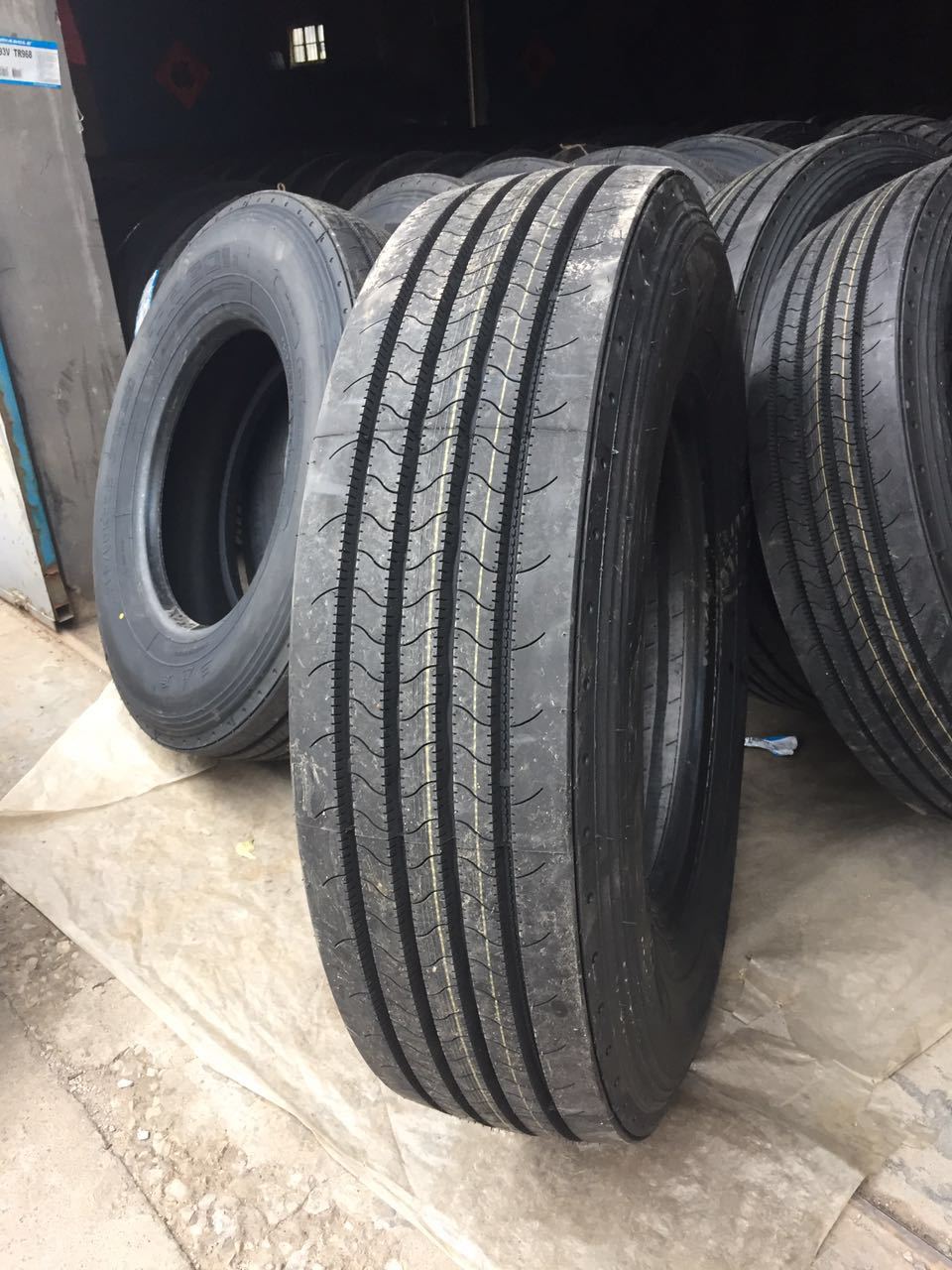 三角全钢丝卡车轮胎275/80r22.5 真空公交车轮胎-阿里巴巴