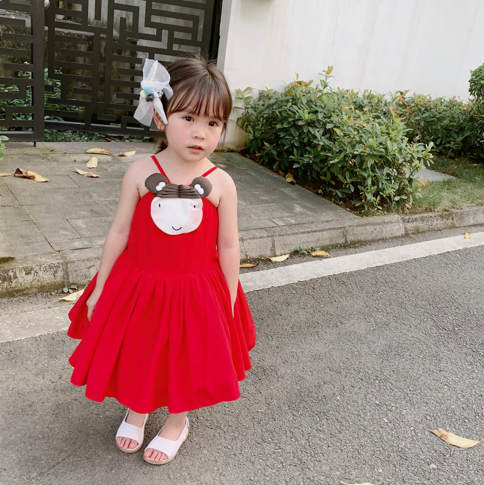 一件代发 1982中国娃娃立体公仔蓬蓬吊带礼服纱裙女童tutu裙