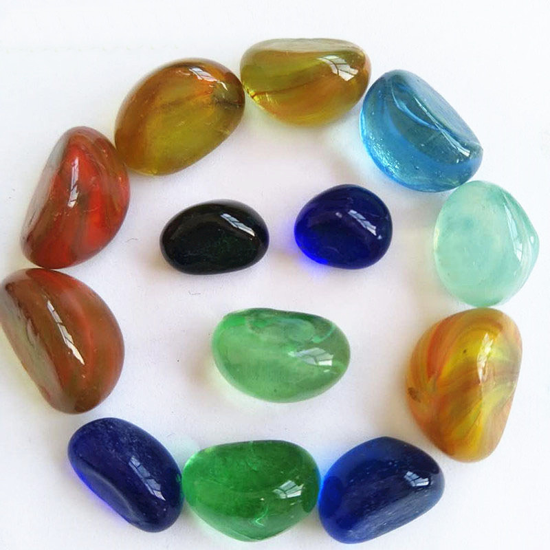 炫彩玻璃雨花石 厂家直供鱼缸装饰雨花石 多种颜色抛光雨花石价格