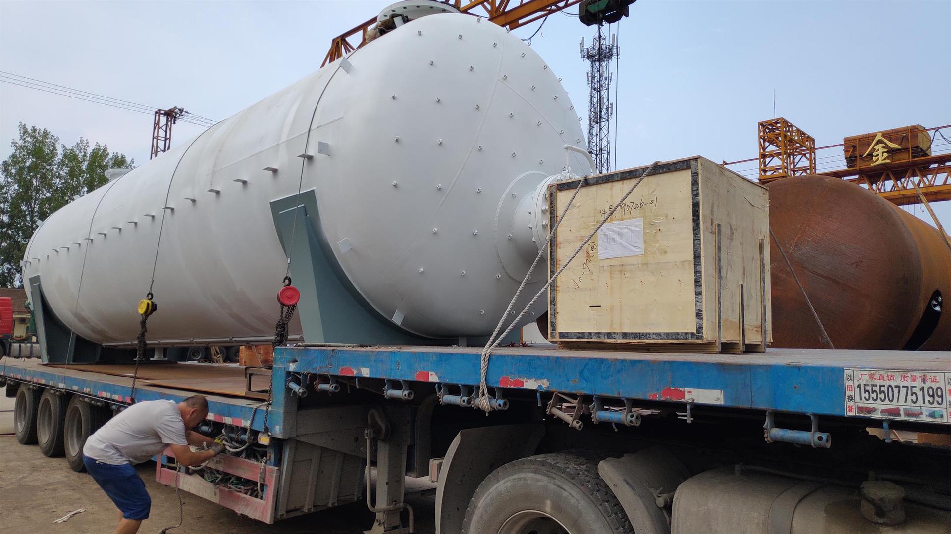 金鲁容器合成氨分液水封罐