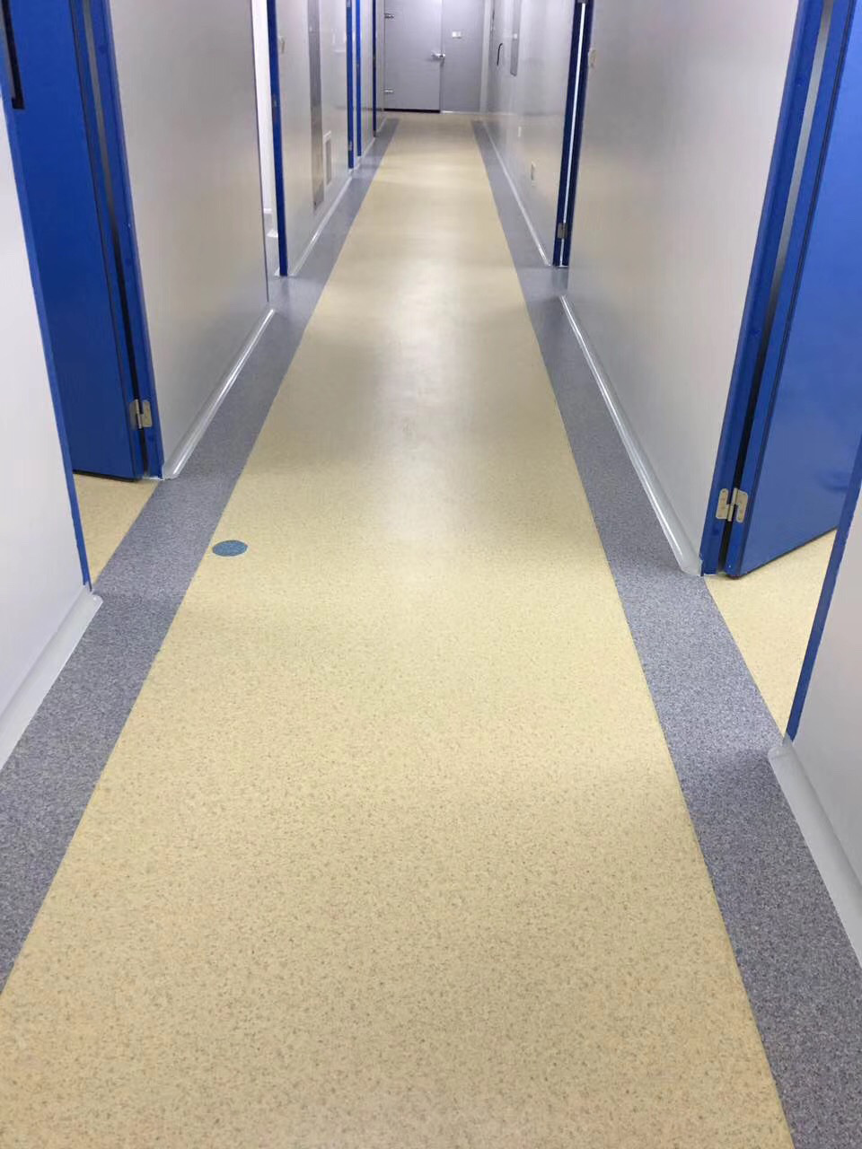 欧踏同透pvc塑胶地板同质透心通体地板胶医院防滑耐磨防火地胶板