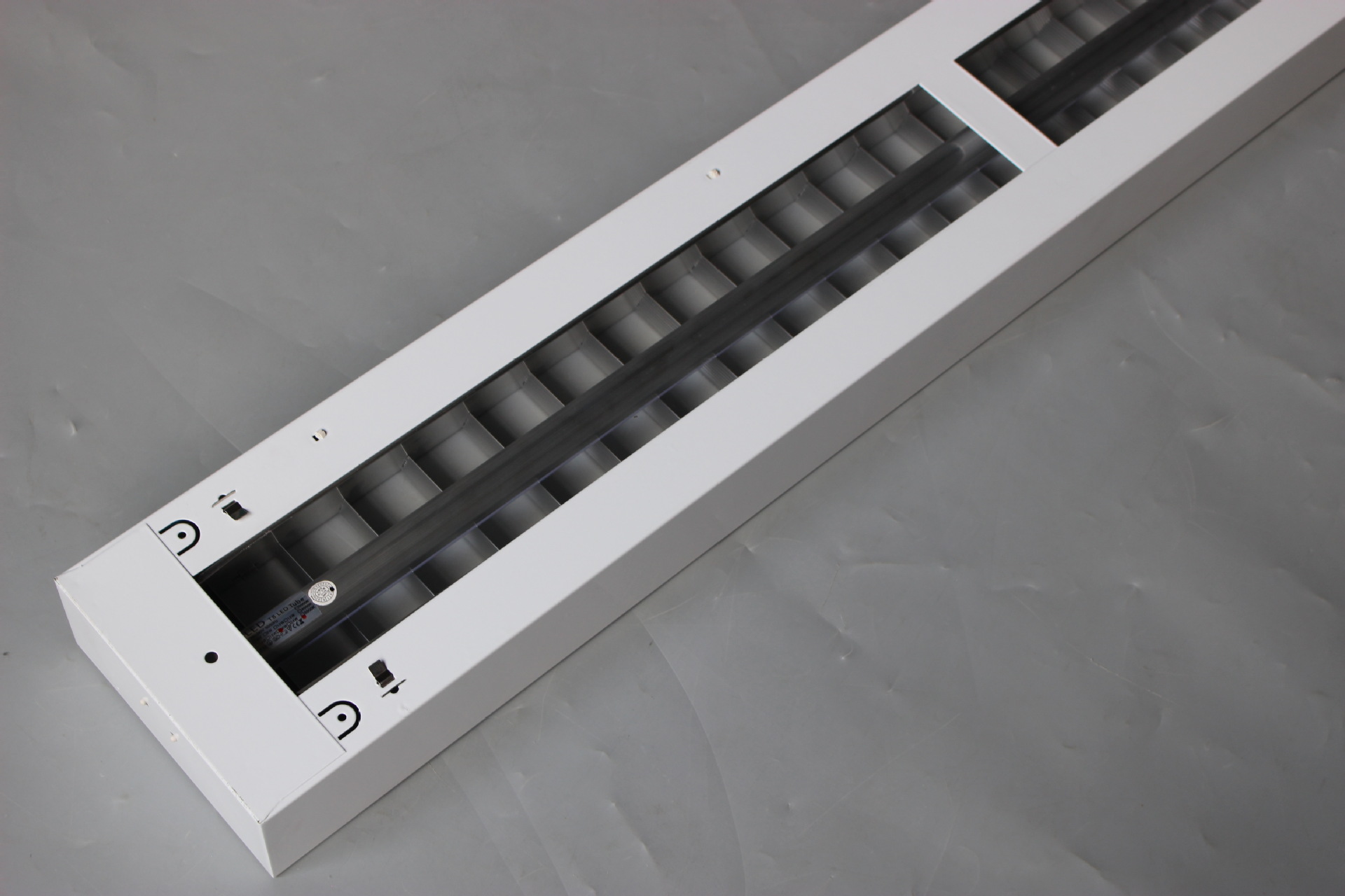 教室灯 t8单管吊装led教室灯 1.2米明装教室护眼灯-阿里巴巴