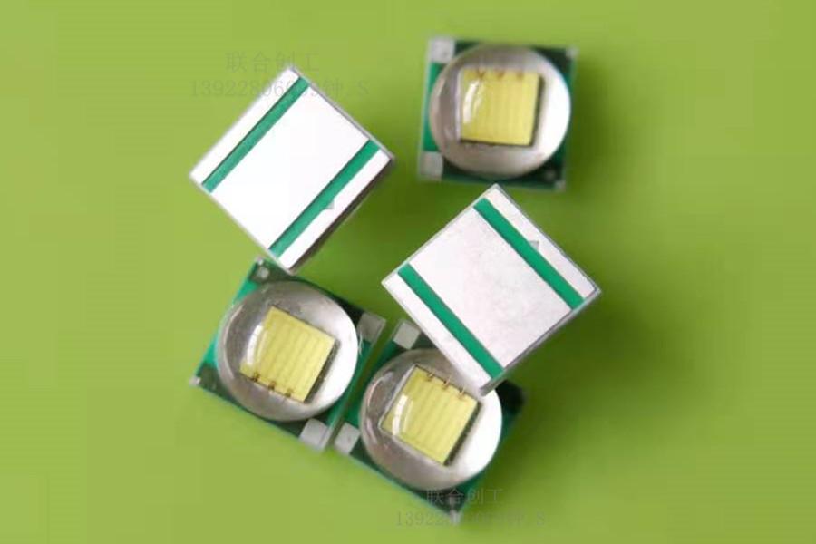 xhp70二代6v白光 p7070白光四芯p70白光 18w陶瓷灯珠工厂现货