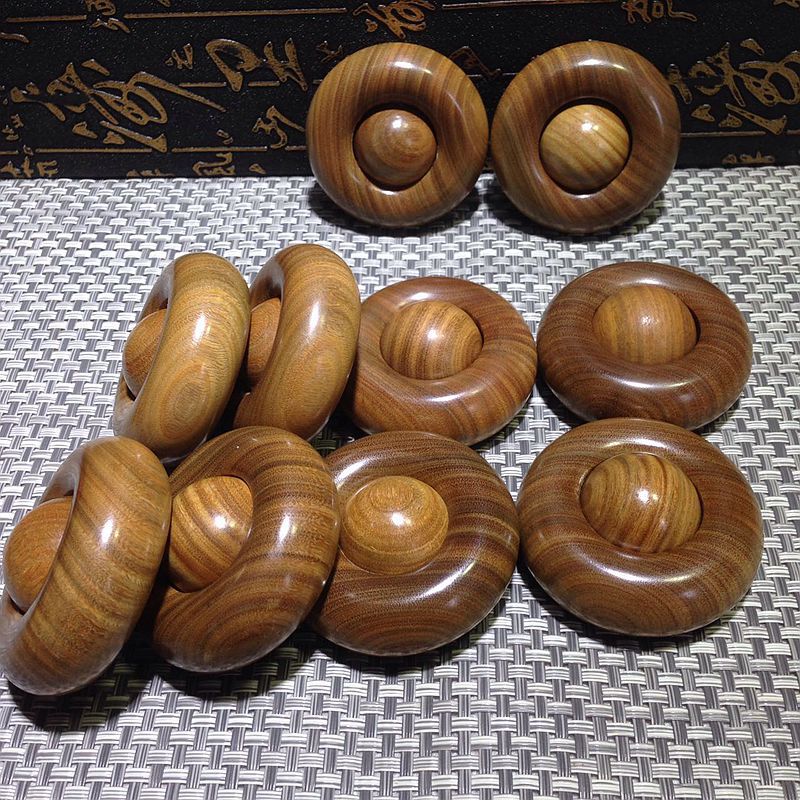 绿檀手把件绿檀木质圆形手转捻件自然清香绿檀木文玩工艺品批发