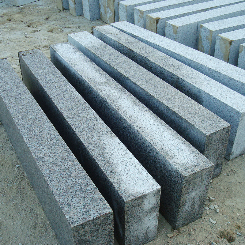 现货直角花岗岩五莲花平石 路缘石 路侧石安装 户外道路工程用料
