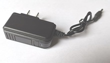 18650锂电池充电器 强光手电筒直充智能通用头灯充电器