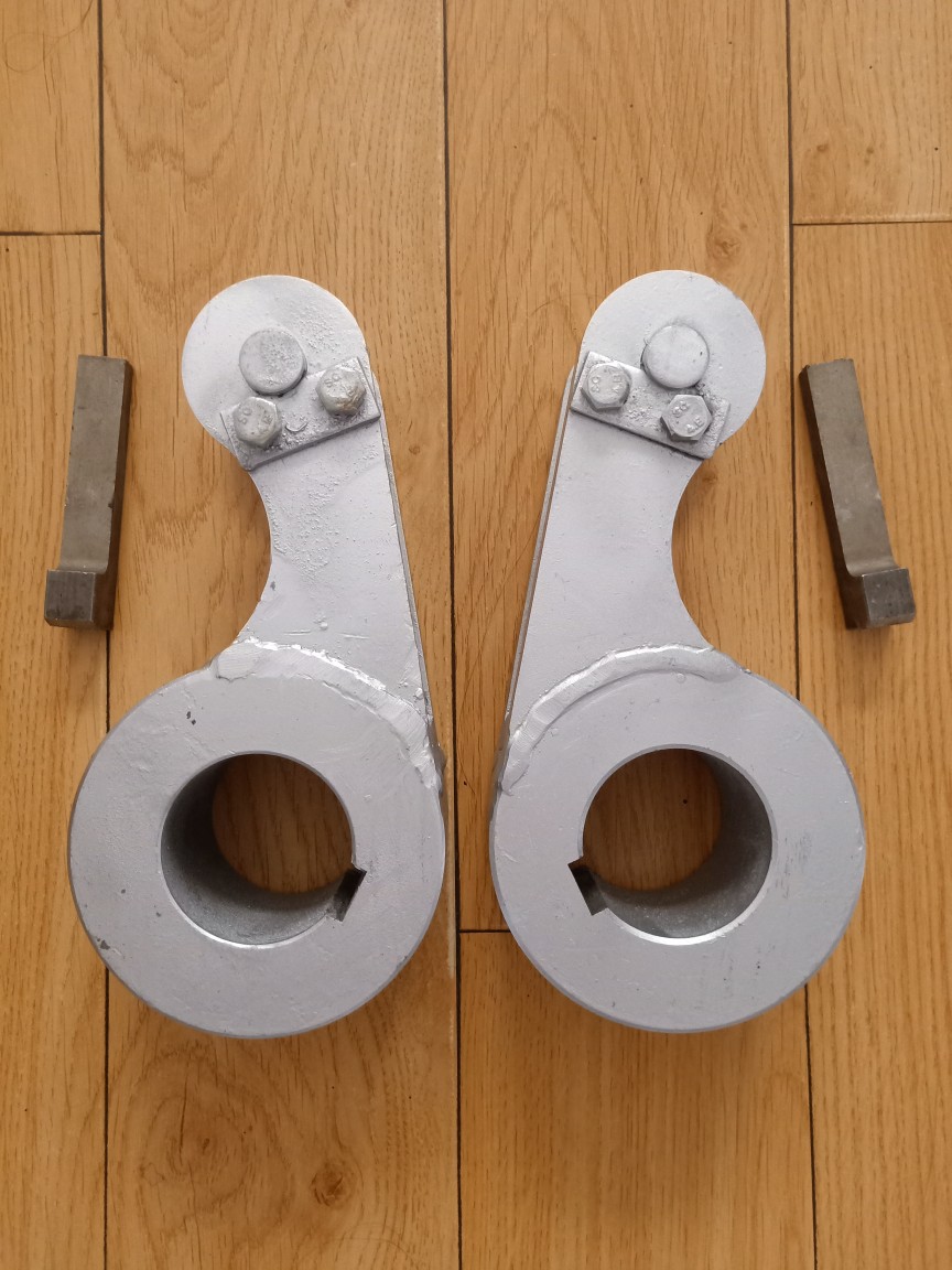 三一搅拌楼卸料门摆杆