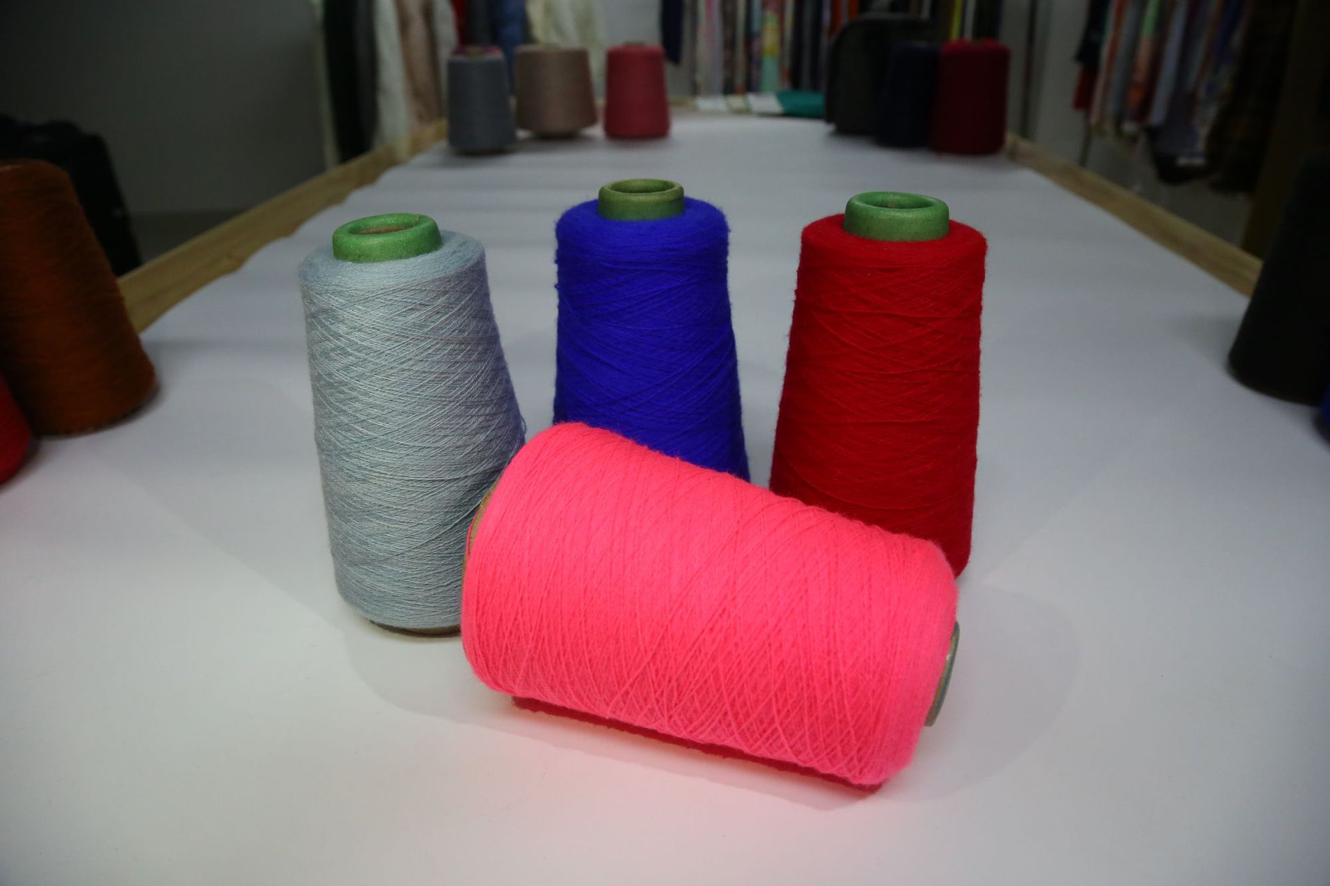 包芯纱腈纶包芯纱柔蓝绒天鹅绒批发,可支数定制