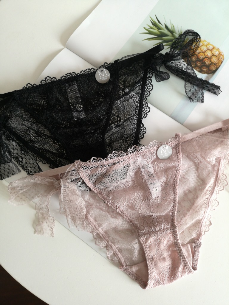 日系可爱新款绑带内裤女细带蕾丝性感露毛一片式莫兰迪色