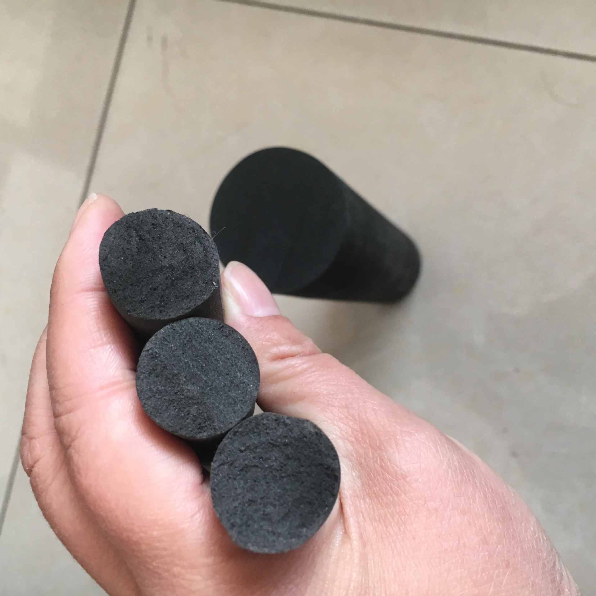 厂家定 制伸缩缝填缝泡沫棒聚乙烯闭孔泡沫棒聚乙烯闭孔板条20