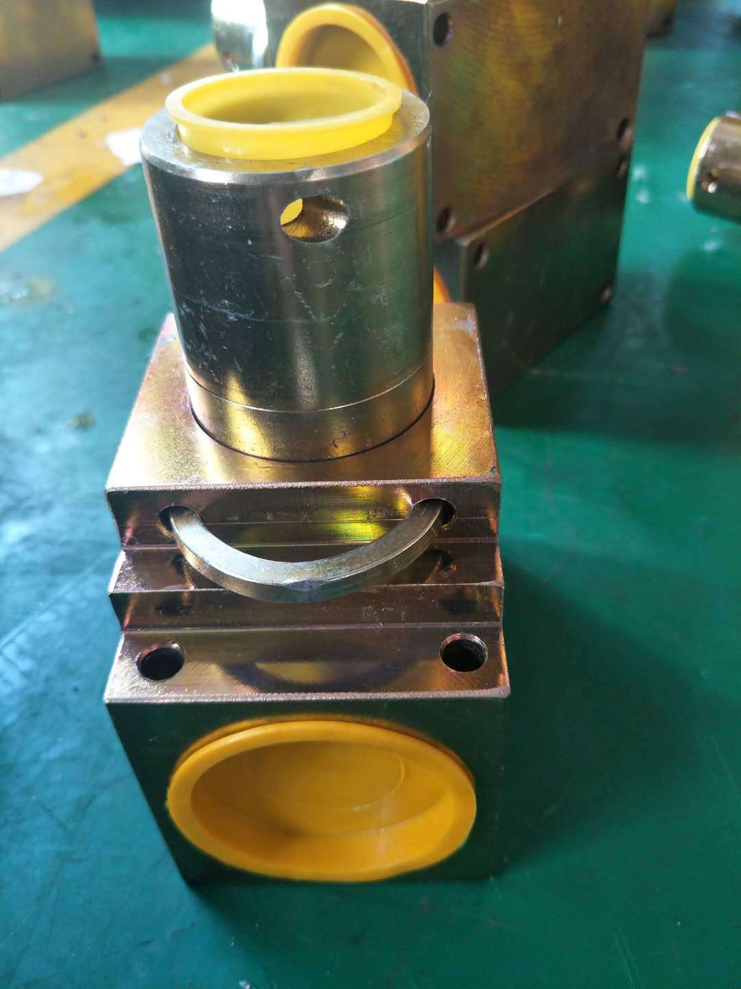 煤矿用液压支架hshd16/38回液三通断路阀欢迎新老顾客预定