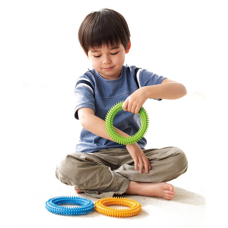 weplay台湾玩具儿童感统训练扭扭圈 感官触觉环手掌按摩扭扭圈