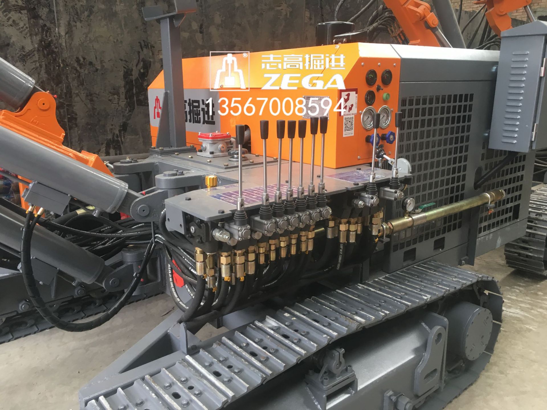 柴电两用志高420s履带式深基坑锚固钻机 志高潜孔钻机 潜孔钻车