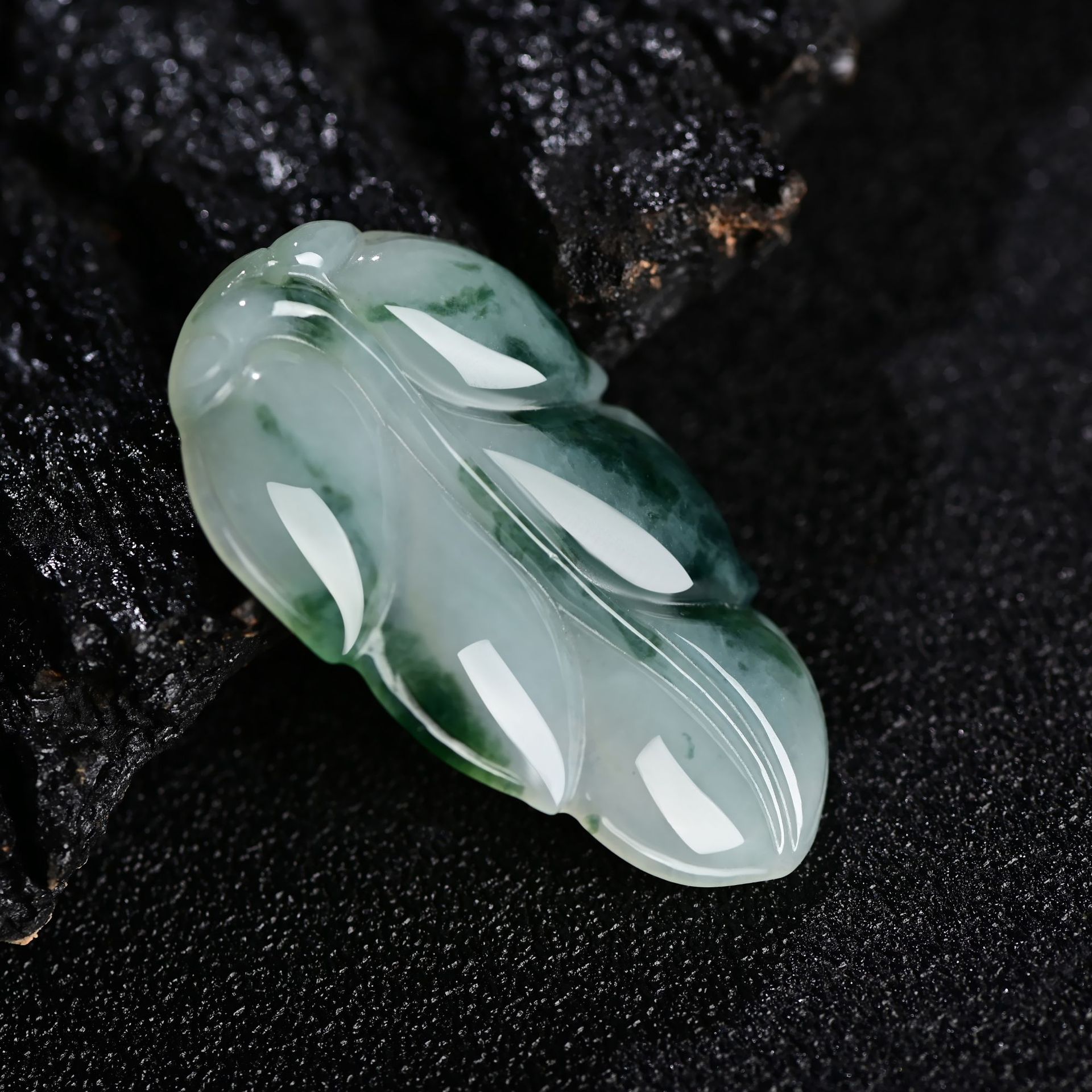 缅甸天然翡翠a货如意金枝玉叶吊坠 飘花翡翠树叶项链挂件女