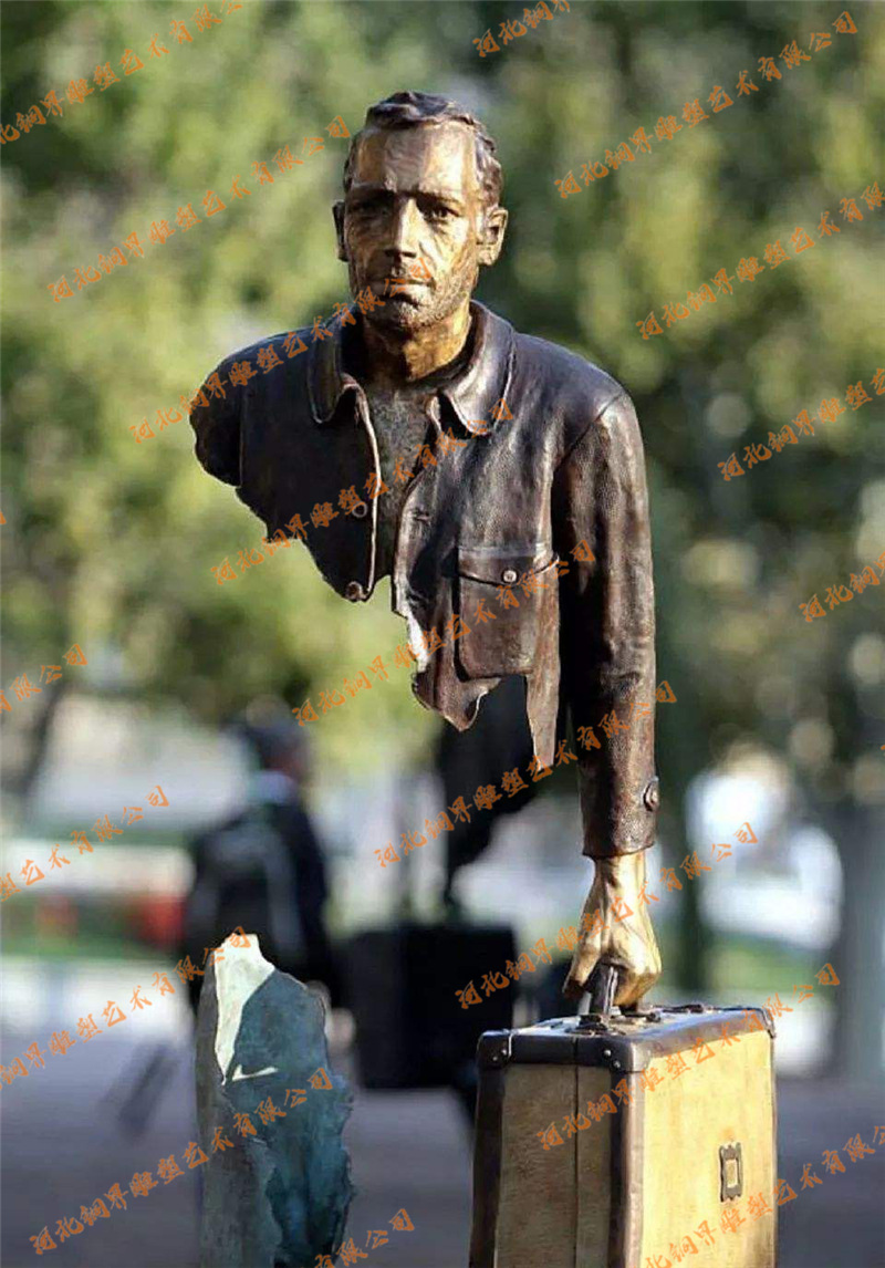 抽象人物铜雕像城市广场雕塑创意美陈人物雕像商场空心人铸铜雕塑