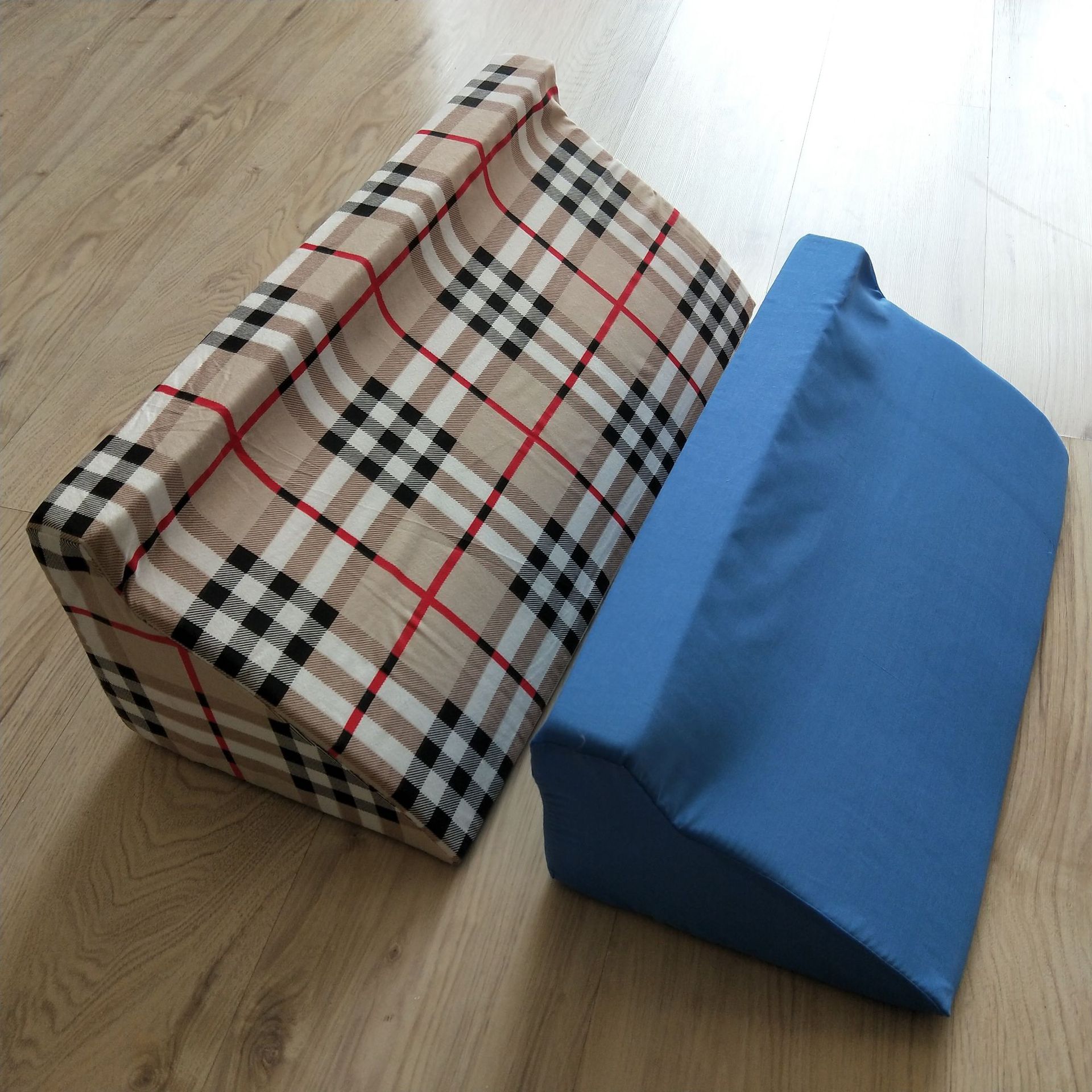 工厂批发r型翻身垫三角上肢侧身体位垫侧身海绵垫防褥疮三角枕