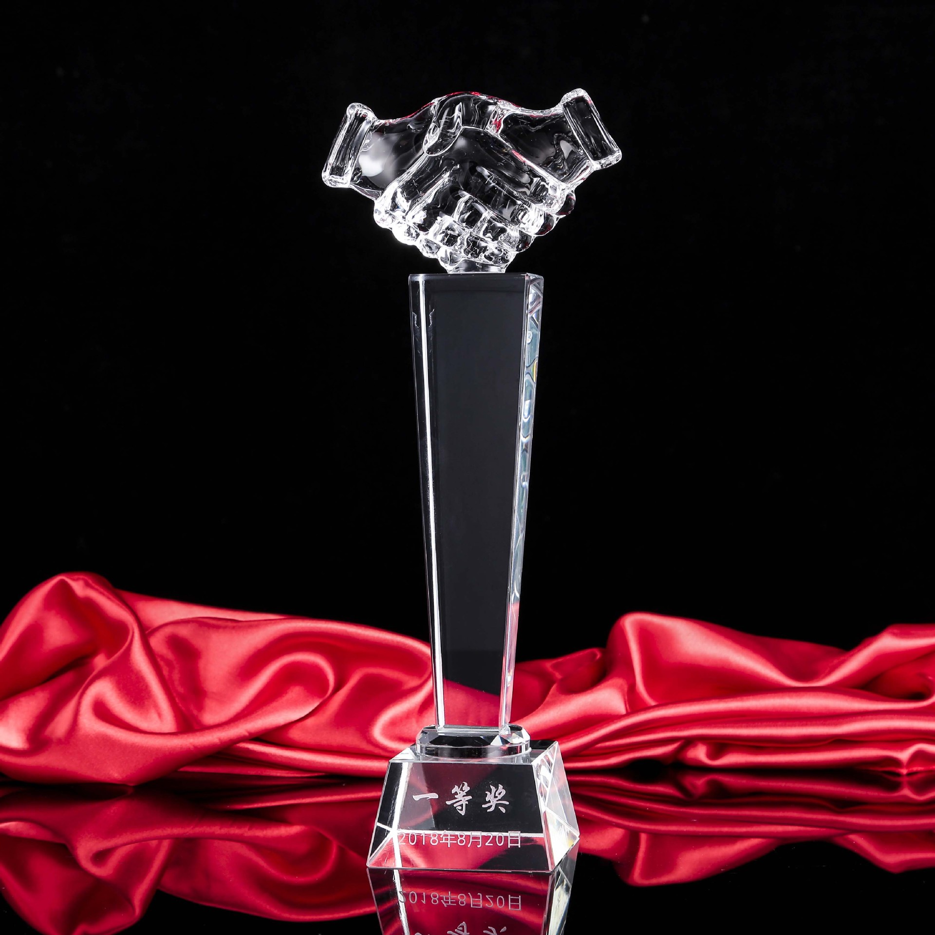 水晶奖杯大拇指奖杯装饰摆设白水晶创意工艺品 握手奖杯厂家直销