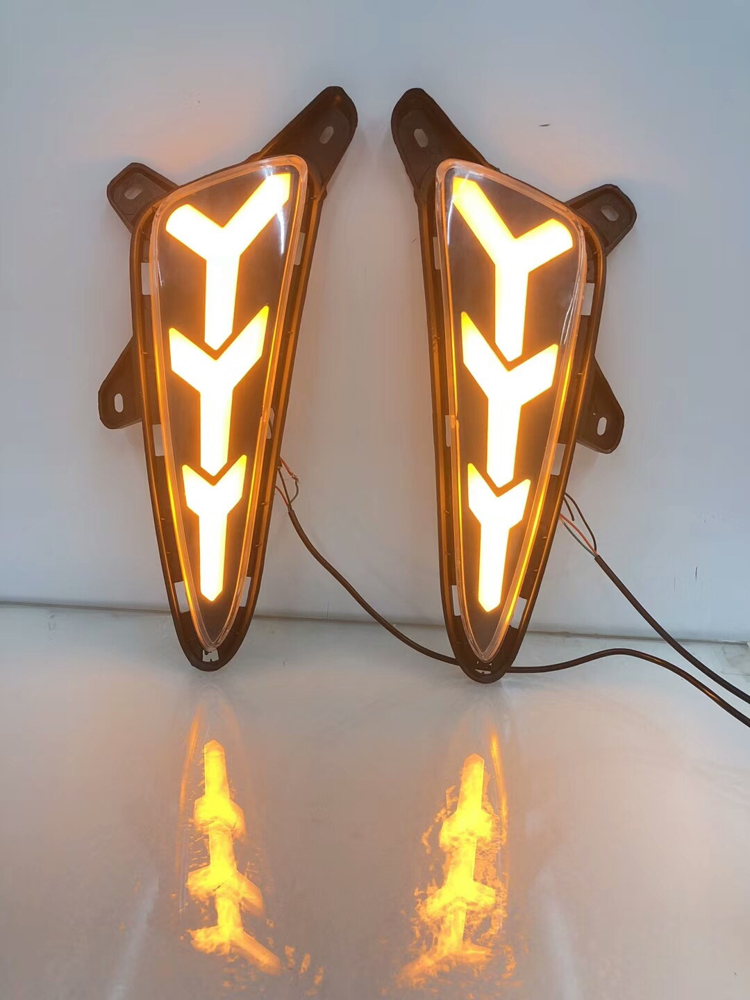 0成交30只参谋跨境新款汽车皮卡鱼骨灯 48 60