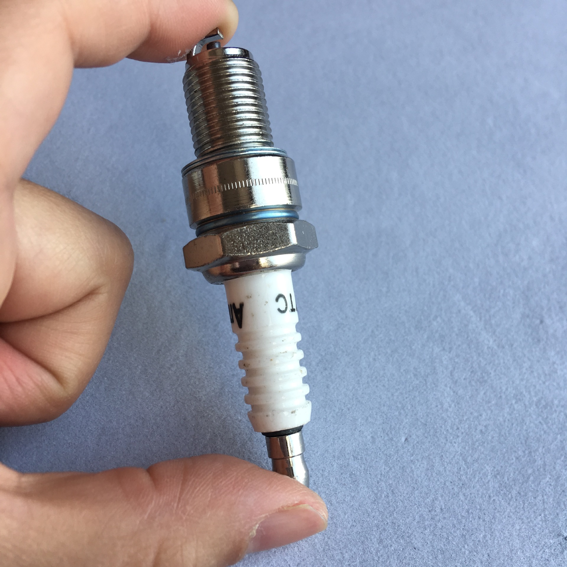 f5tc火嘴w7dc火星塞168/188型汽油机火花塞工厂现货