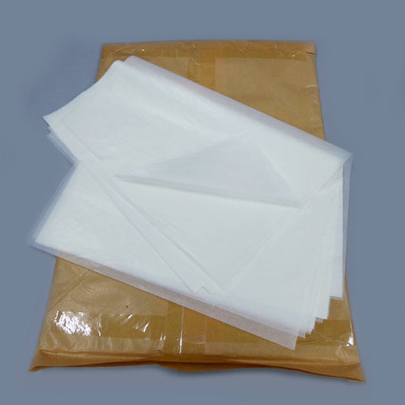 防油烤盘纸为食品级普通烤盘纸,多用于普通家庭,糕点店铺烘焙等使用.