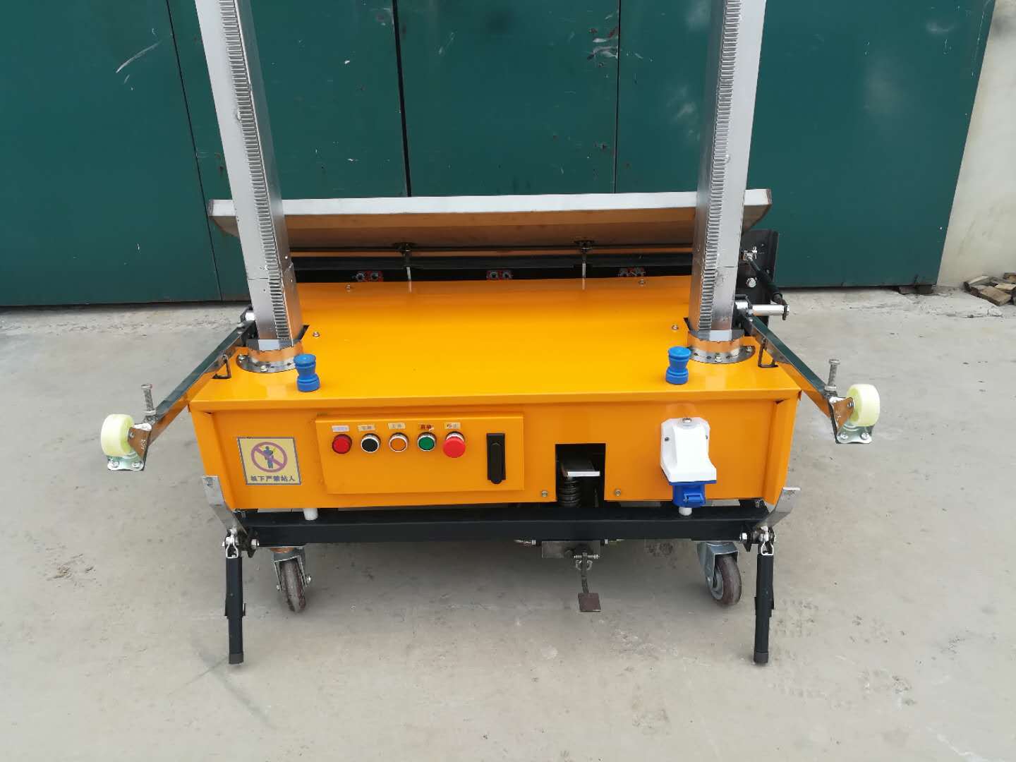 琨程全自动抹墙机抹灰机,粉墙机机械直销供应抹墙机厂