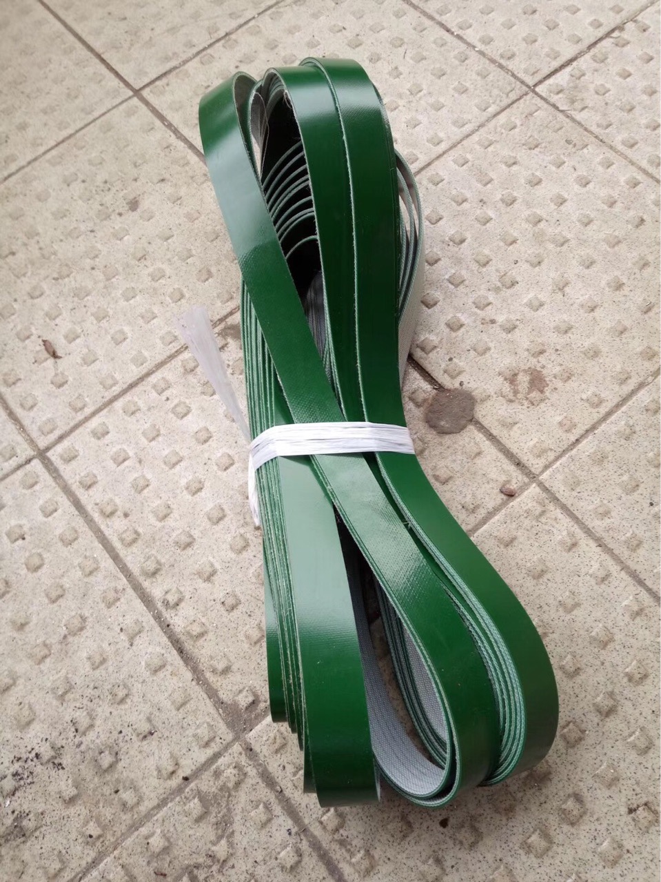 厂家直销切袋机输送带 r机皮带无缝对接可按要求定做质优价廉包邮