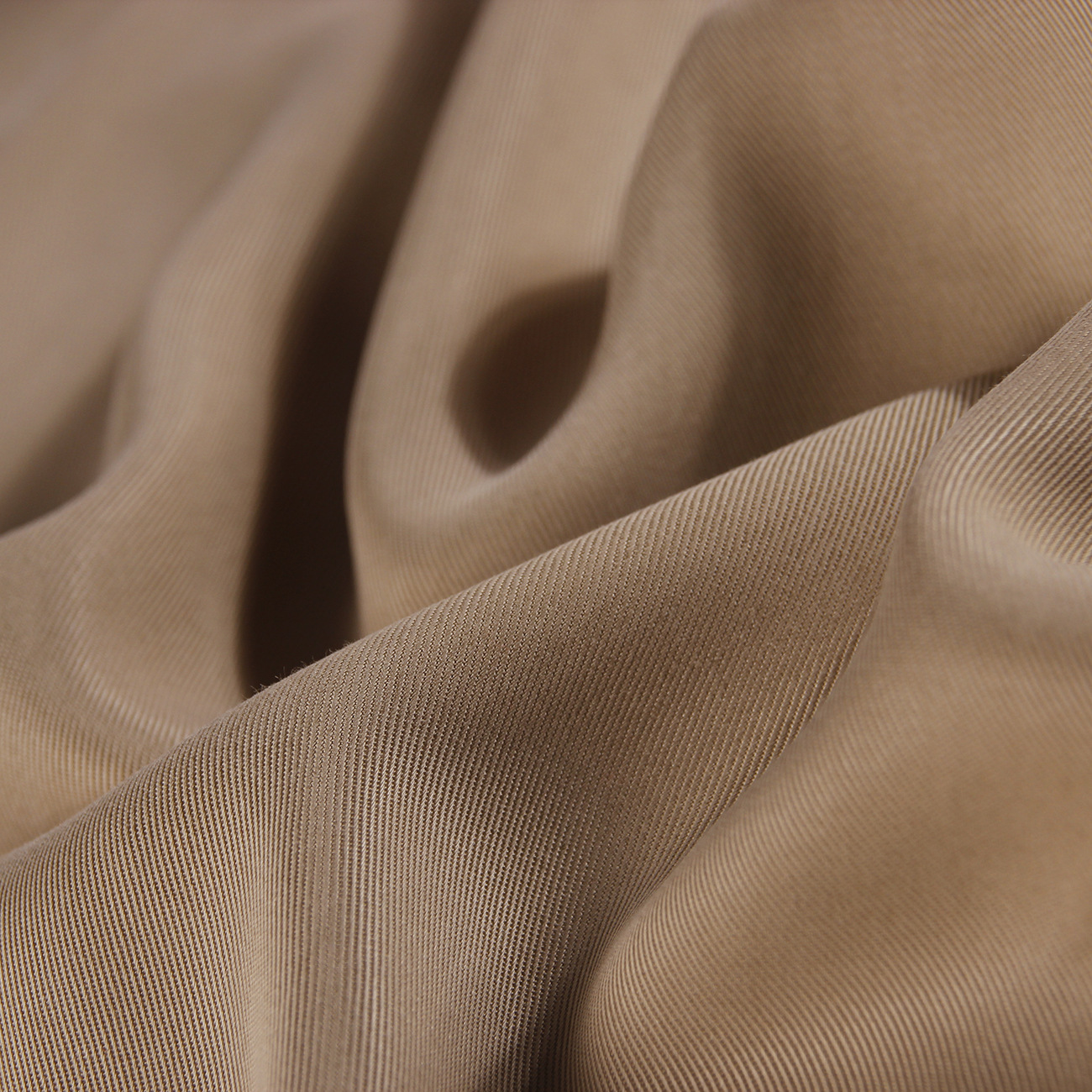 全天丝斜纹面料 时尚女装布,2019新款 厂家直销