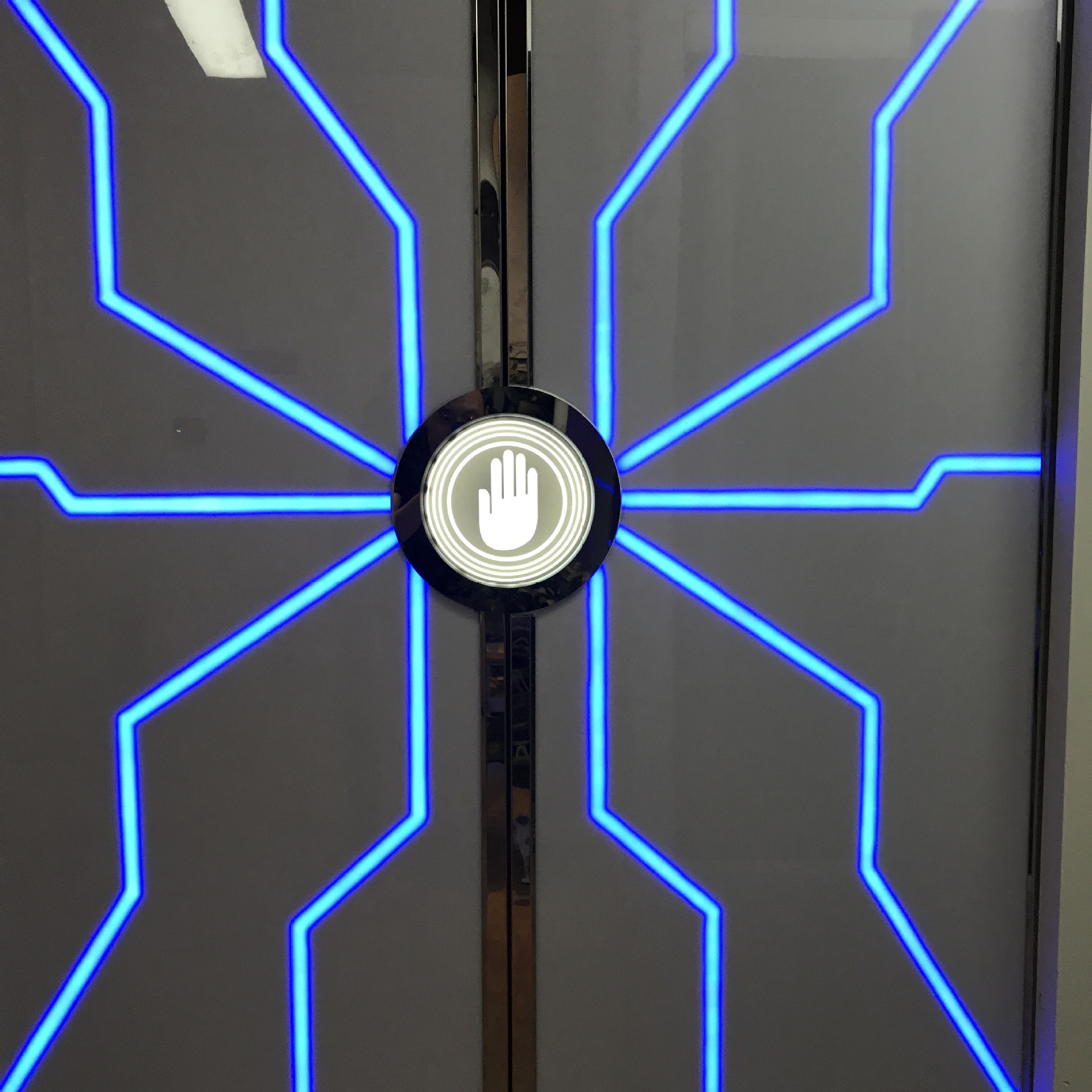 抖音网红门智能科技门电动科幻门ktv酒吧门个性创意隐藏门