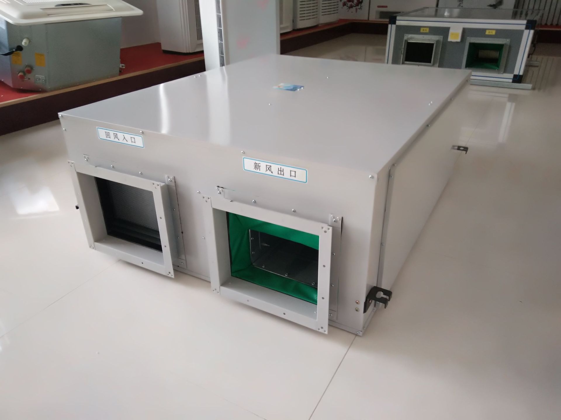 新风机组,高大空间专用空调暖风机等空调