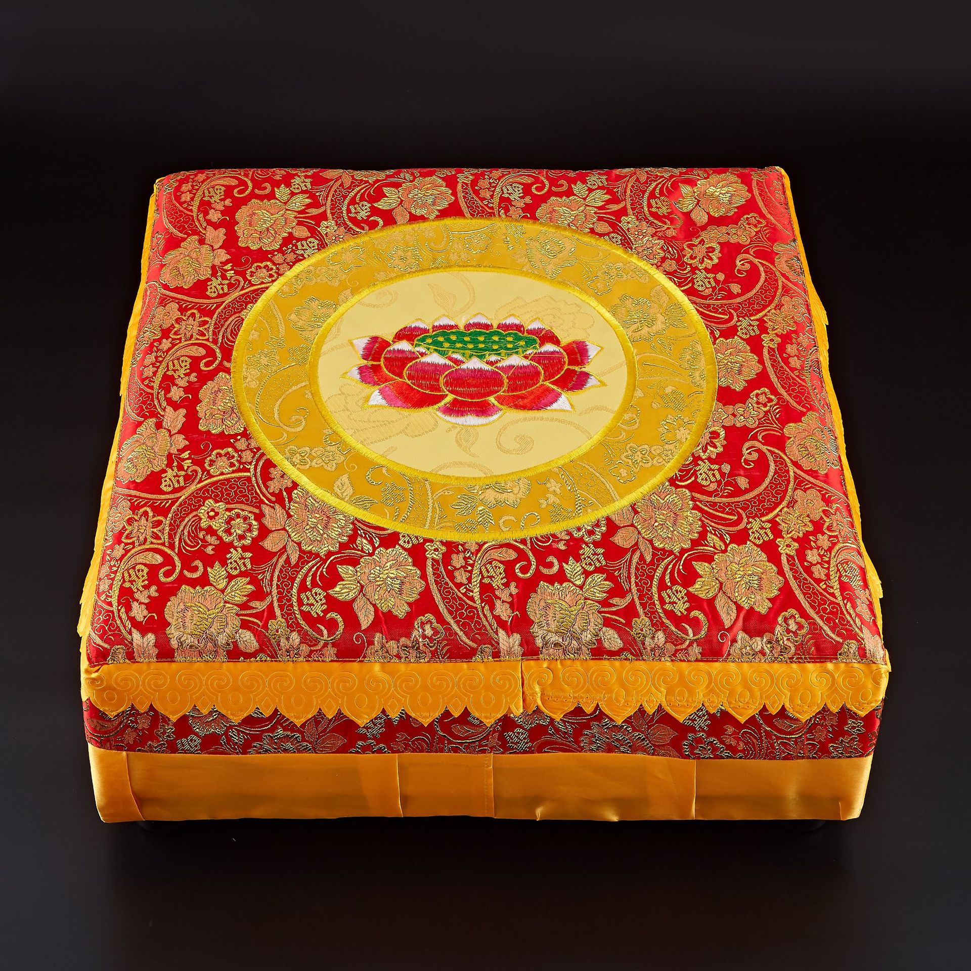 佛具精品刺绣蒲团拜跪垫拜垫打坐禅座台湾珍珠棉莲花拜佛坐垫