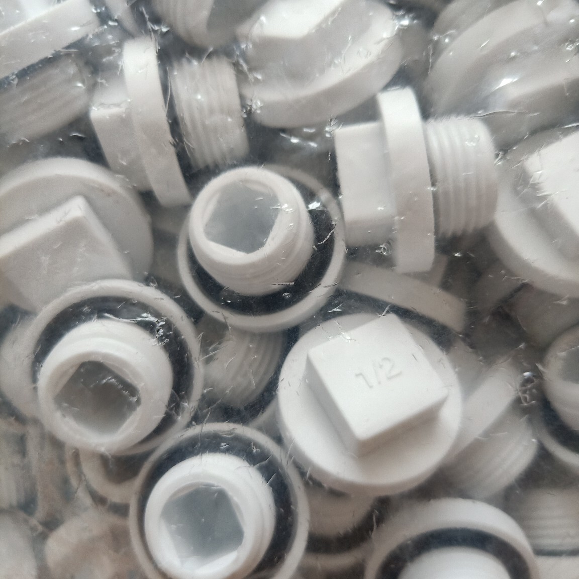 现货批发4分加厚塑料堵头水管临时测压堵漏塞水塞子胶堵头