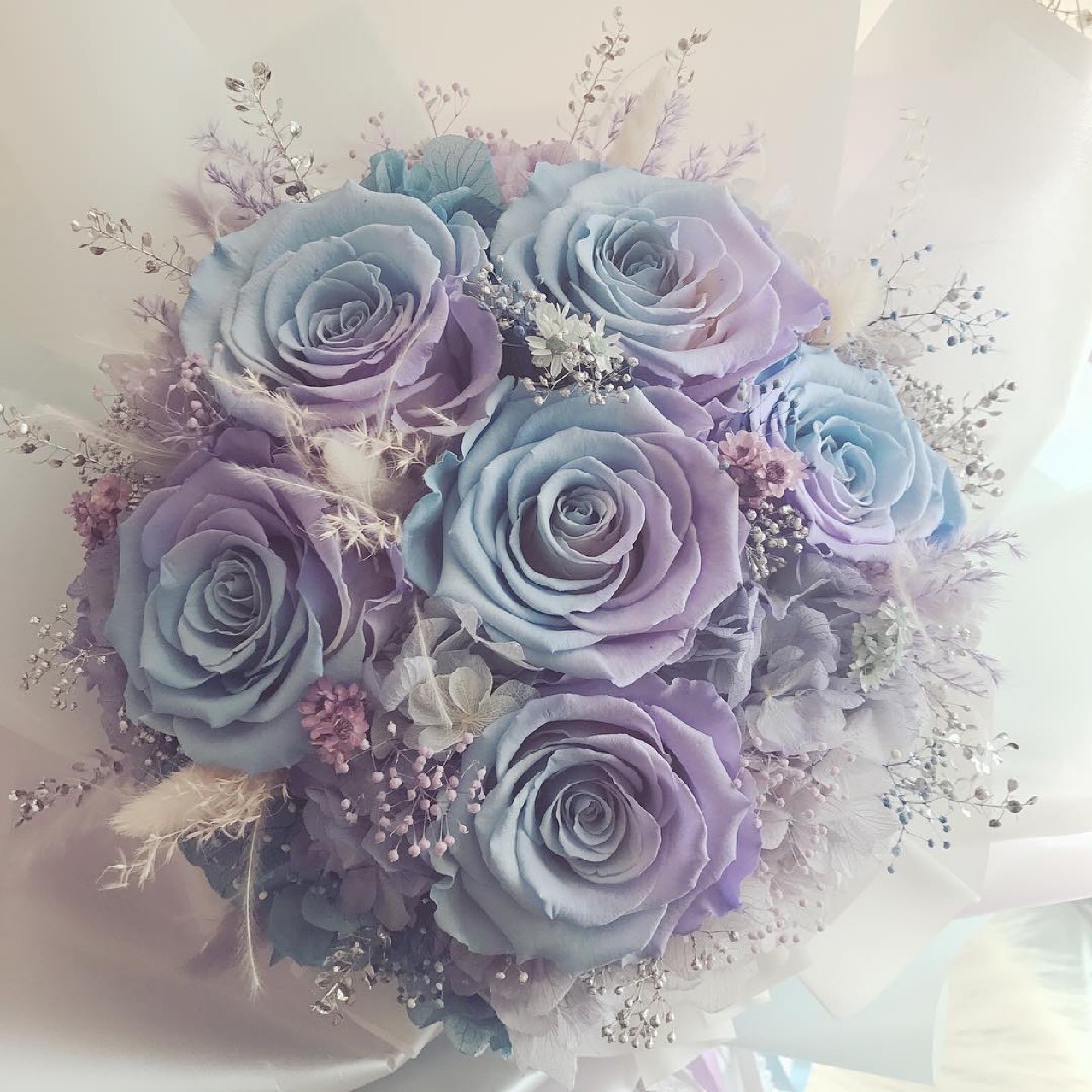 厄瓜多尔渐变玫瑰永生花手捧花女神节送女友送老婆送妈妈礼物