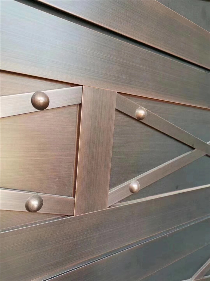 铝合金车库门氟碳漆拉丝仿真铜电动遥控门别墅翻板车库门厂家直销