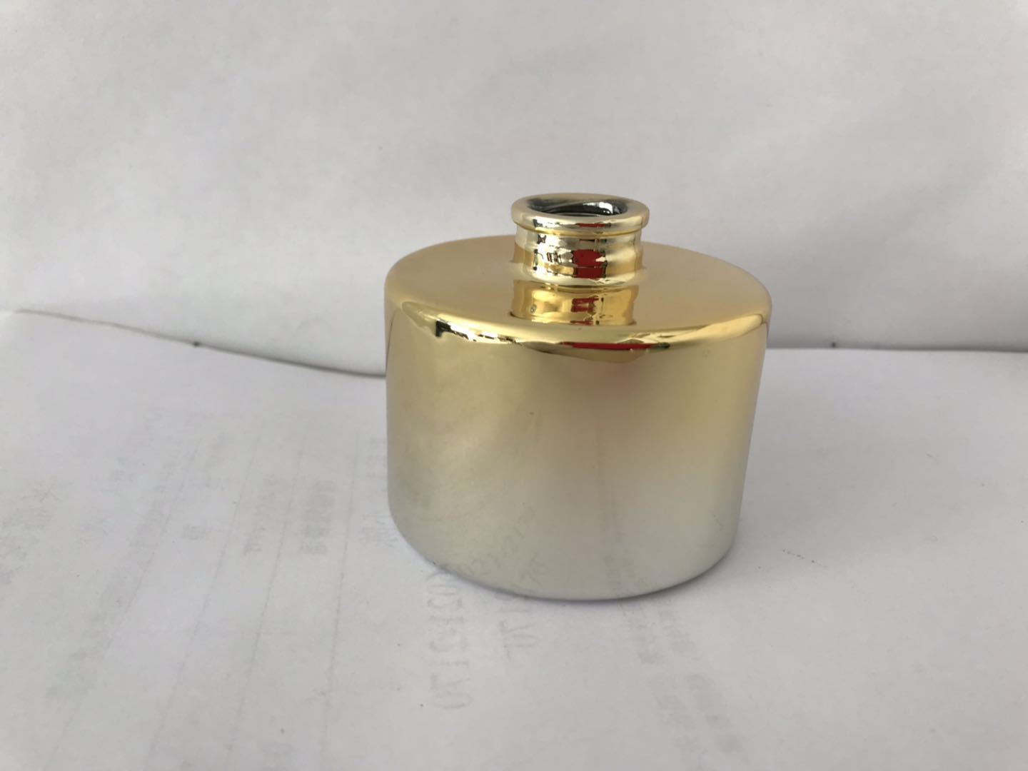 化妆品瓶电镀 玻璃瓶身电镀加工渐变色 玻璃烫金印字 uv真空镀膜