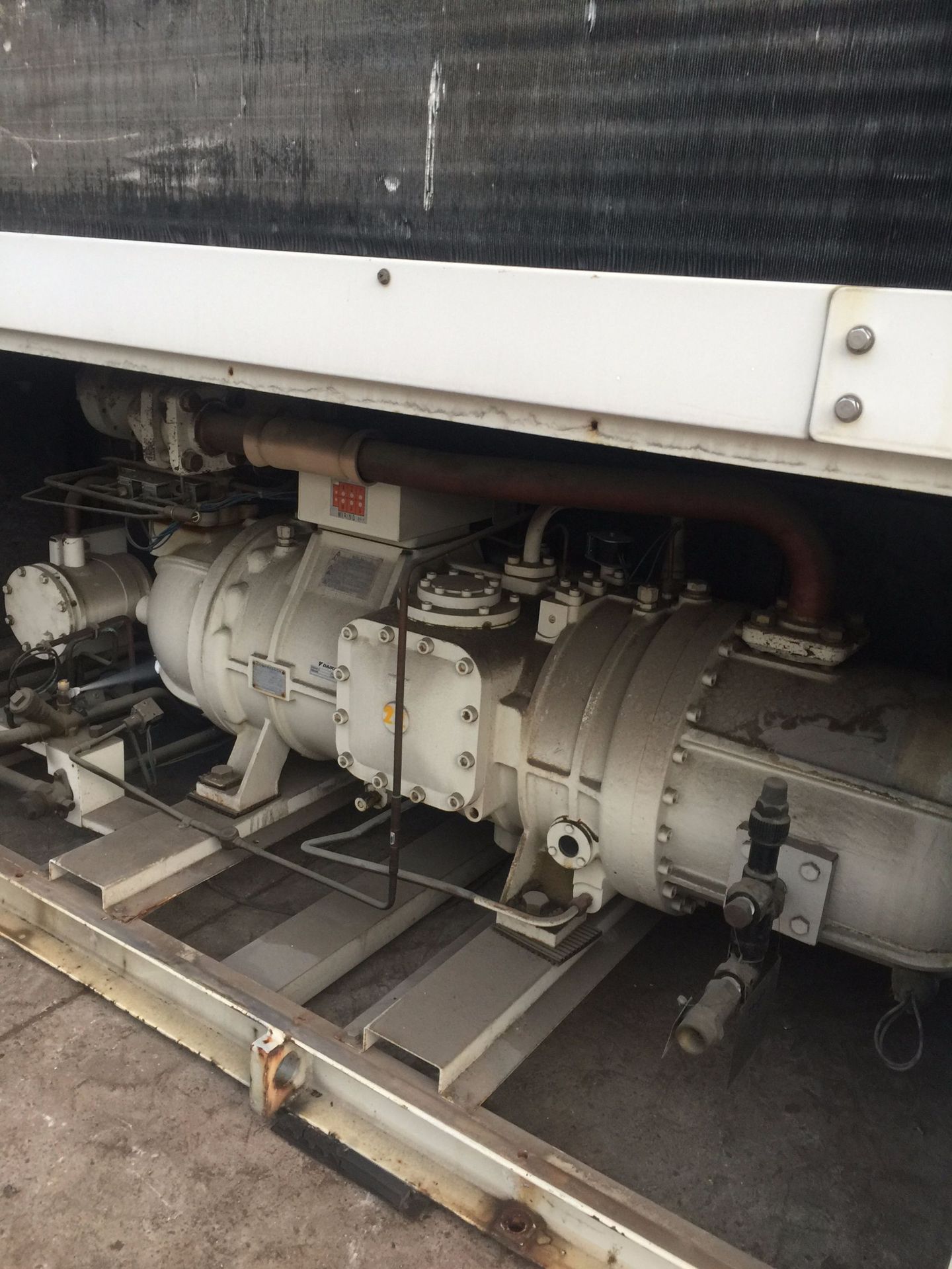 大金螺杆压缩机二手中央空调现货出售回收